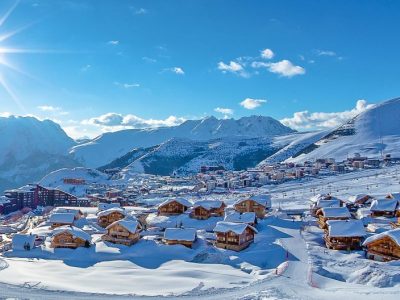 Alpe d’Huez is the largest ski resort in France