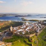 Monsaraz_and_the_Alqueva_Reservoir