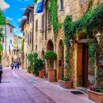 20210311165036-san-gimignano-shutterstock-1078952924-2