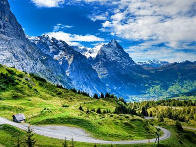 Budget Vacation in the Alps: How to Save Without Compromising on Quality