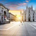 20220119115535-piazza-del-duomo-all-alba-milano-lombardia-shutterstock-1161075943-rid