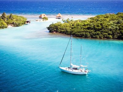 Roatán: The Ultimate Travel Guide to Honduras’ Caribbean Paradise