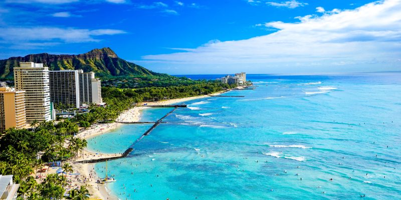 Waikiki Beach: The Ultimate Travel Guide to Hawaii’s Most Famous Shoreline