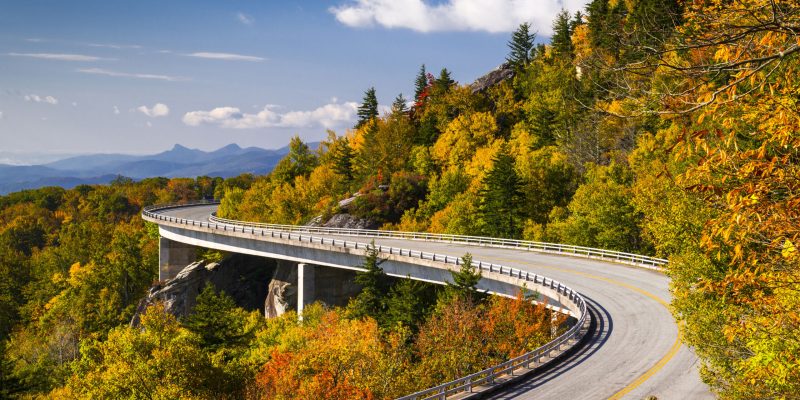 Blue Ridge Parkway: The Ultimate Travel Guide to America’s Most Scenic Drive