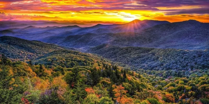 The Blue Ridge Parkway - A Scenic Drive Through the Heart of Appalachia