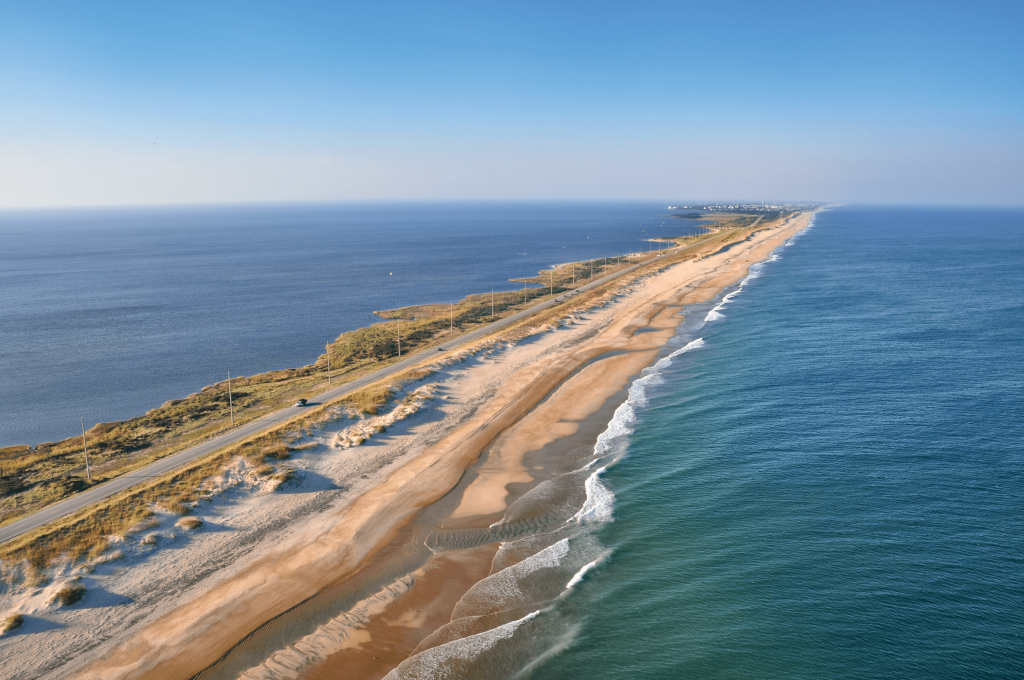 Outer Banks: The Ultimate Travel Guide to North Carolina’s Coastal Paradise