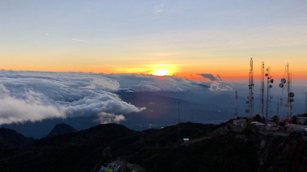 Volcán Barú is Panama's highest peak 1 Volcán Barú is Panama's highest peak