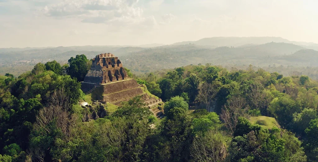 Xunantunich - An Ancient Mayan City in Belize 1 Xunantunich - An Ancient Mayan City in Belize