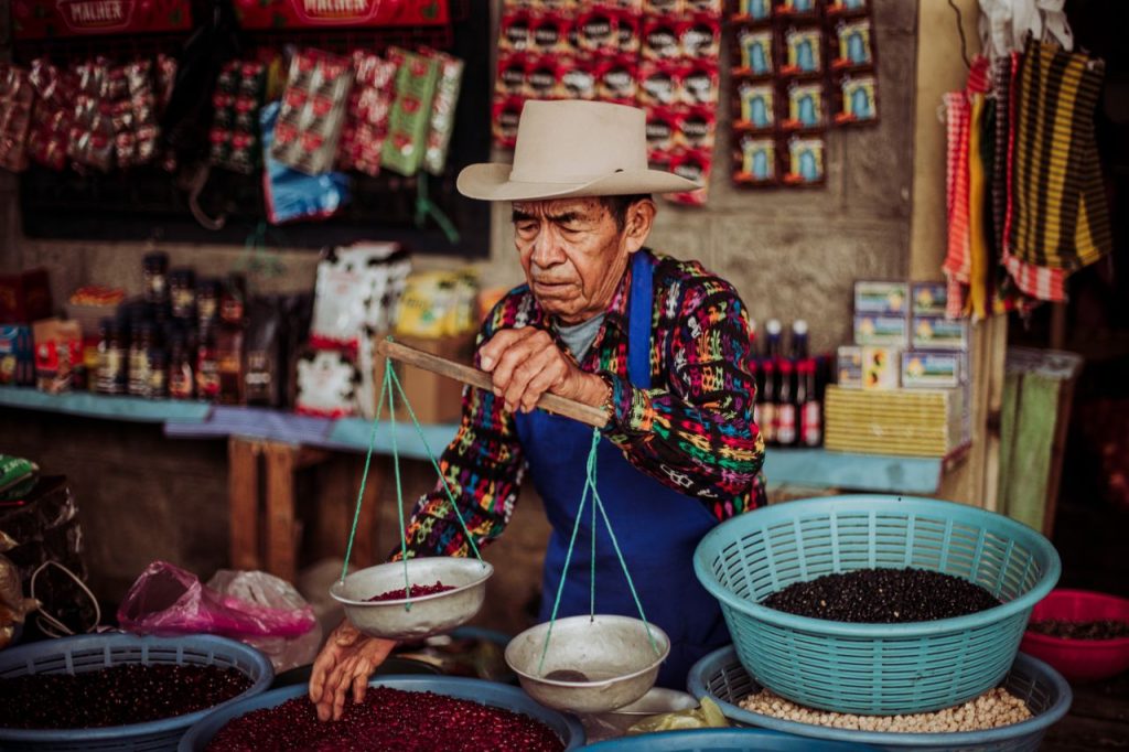 Chichicastenango Market: The Ultimate Travel Guide to Guatemala’s Most Famous Indigenous Marketplace
