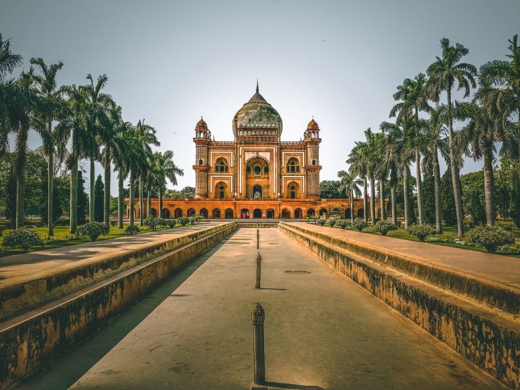Delhi: The Ultimate Travel Guide to India’s Magnificent and Historic Capital 1 Delhi: The Ultimate Travel Guide to India’s Magnificent and Historic Capital